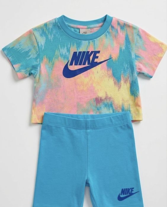 Бебешки комплект Nike