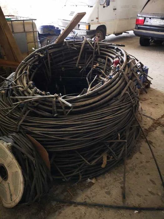 Продавам Многосезонен маркуч за капково 10 ст за метър