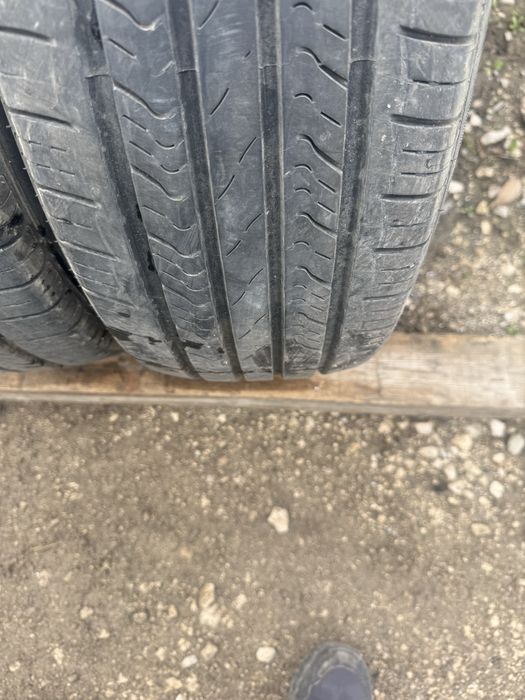 2 броя зимни гуми Conquest 235/65 R17 Dot 4422 ном 213