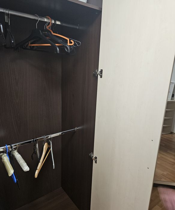 Dulap cu 4 usi din MDF