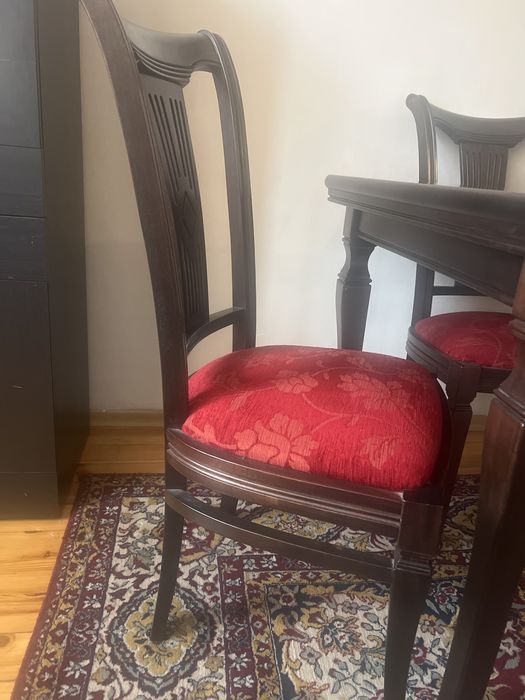 Маса масив, разтегателна и 6 стола