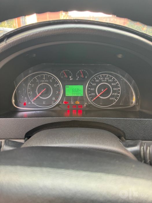 Chevrolet Gentra 2-pozitsiya sotiladi