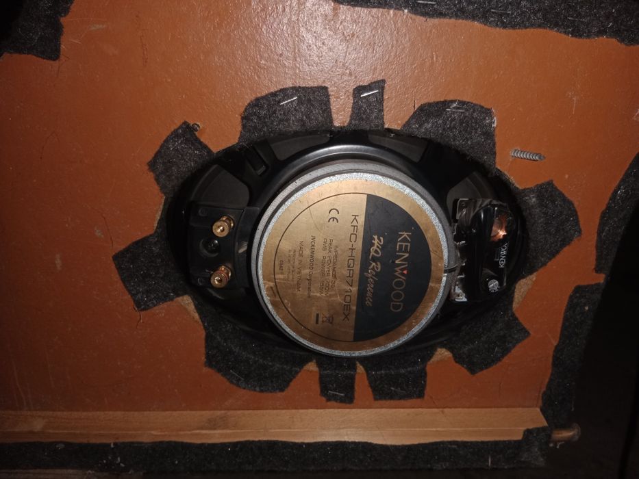 Assalomu aleykum Kenwood kalonka usilitel sotiladi