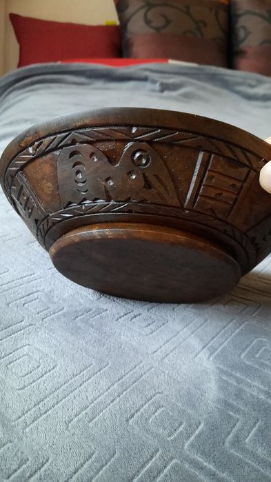 Bowl tribal vechi