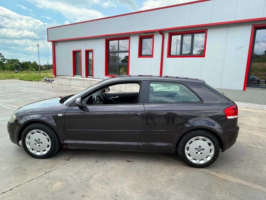 Ауди А3 2005г. Лек автомобил