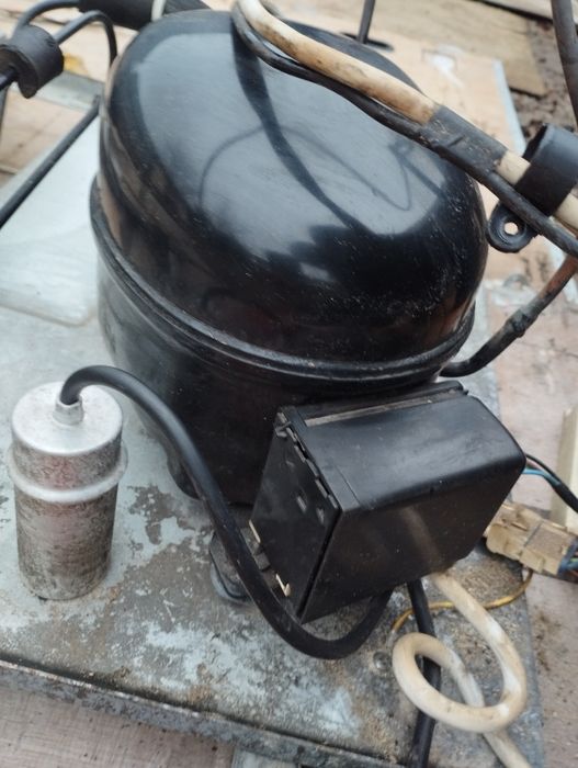 Компрессор холодильника