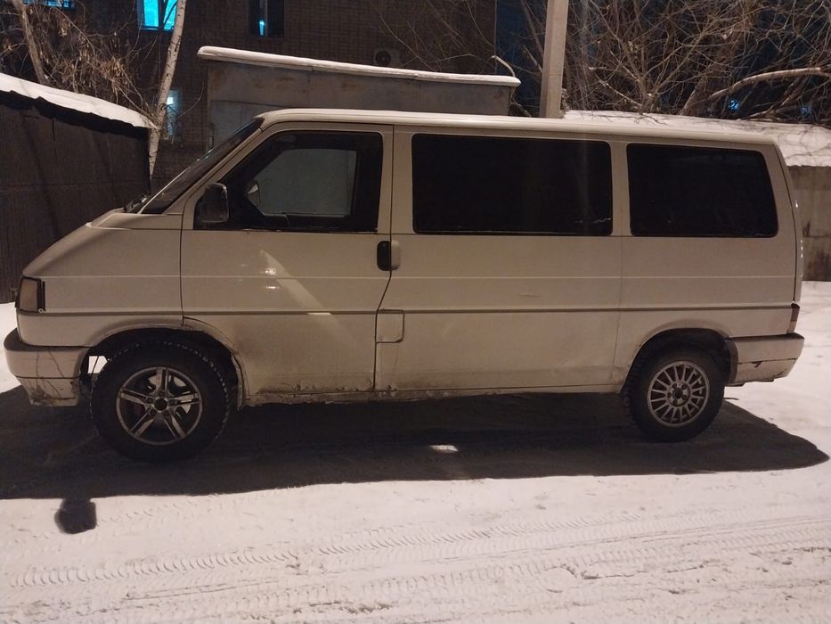 Продам Volkswagen Caravelle 1992г