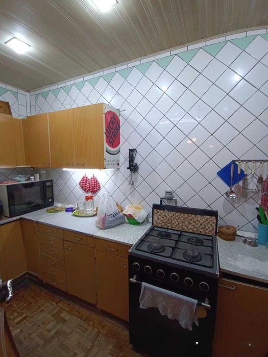 Буюк ипак йули метро 4/6/9 спец план 140м²