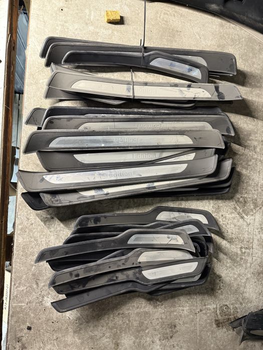 Ornament prag interior bmw e90 e91 praguri interior bmw e90 e91