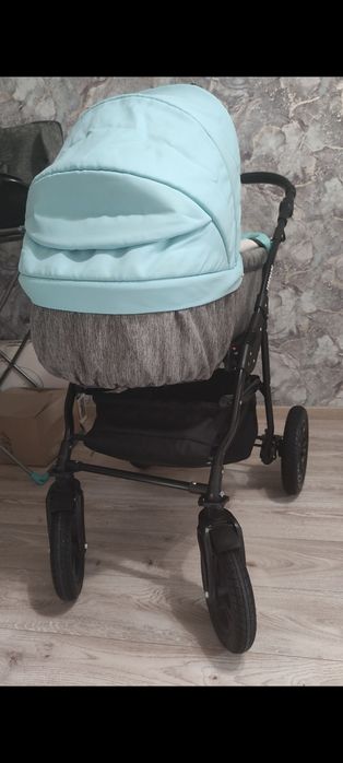 Продам коляску в хорошем состоянии