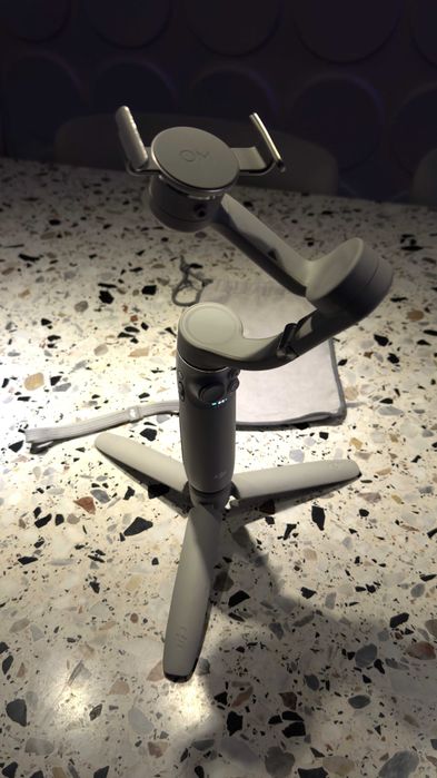 Sistem de stabilizare DJI Osmo Mobile 5, Gri