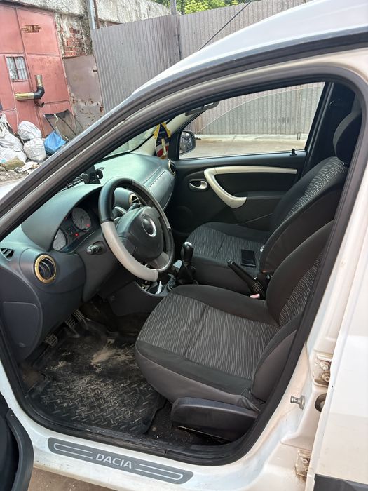 Logan mcv 1.5 euro 5