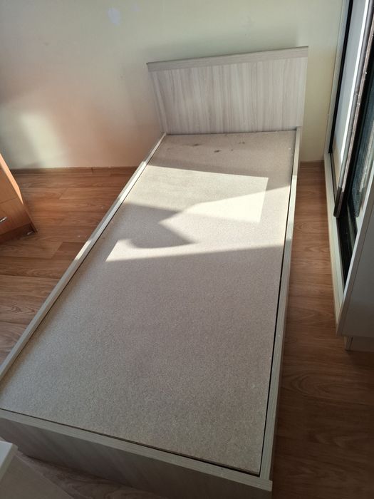 Кровать односпальный