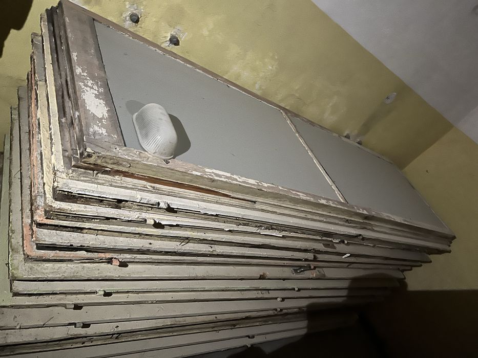 Подаряват се  стари дървени врати