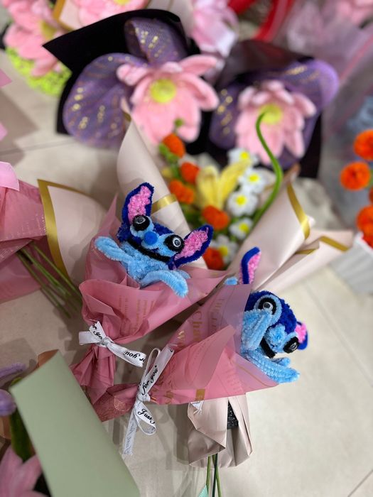 Martisor martisoare cadou flori cutii buchete 1-8 martie dragobete