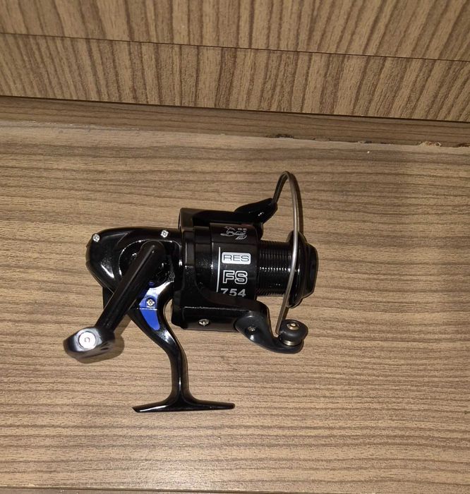 Рыболовная  без инерционная спиннинговая   катушка " Line Winder"