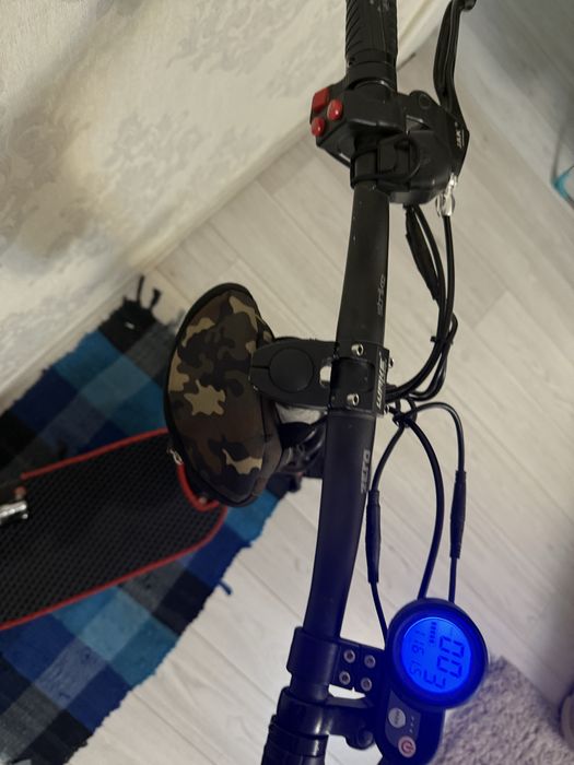 Продаю Kugoo g-booster