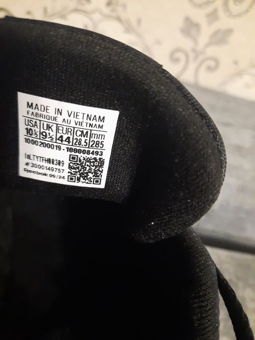 Продам кросовки мужские Reebok Classic