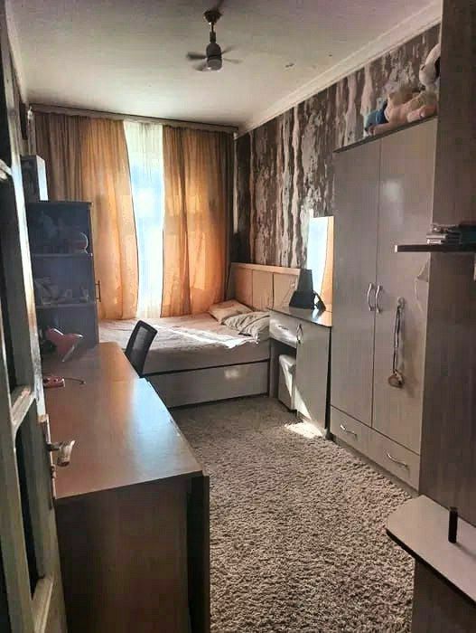 Срочно продается 2-ком, переделанная в 3-ком Яшнабад/Лисунова 4    [w]