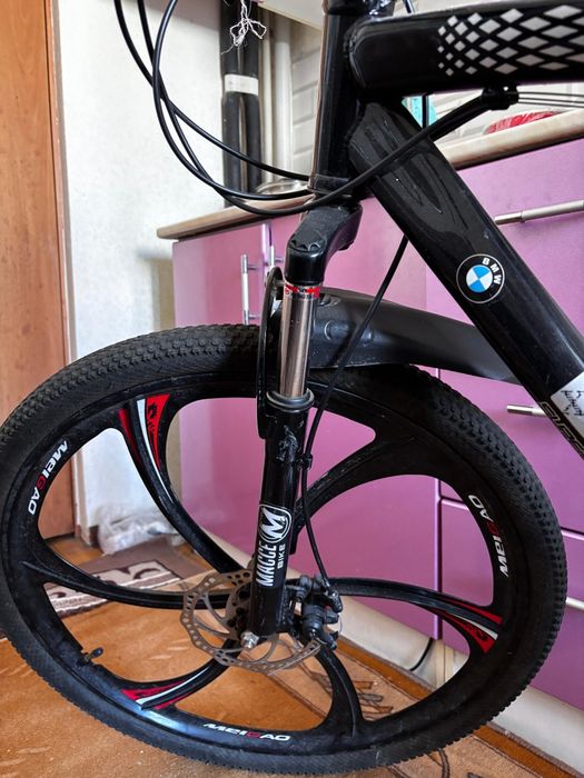 Скоростной велосипед BMW