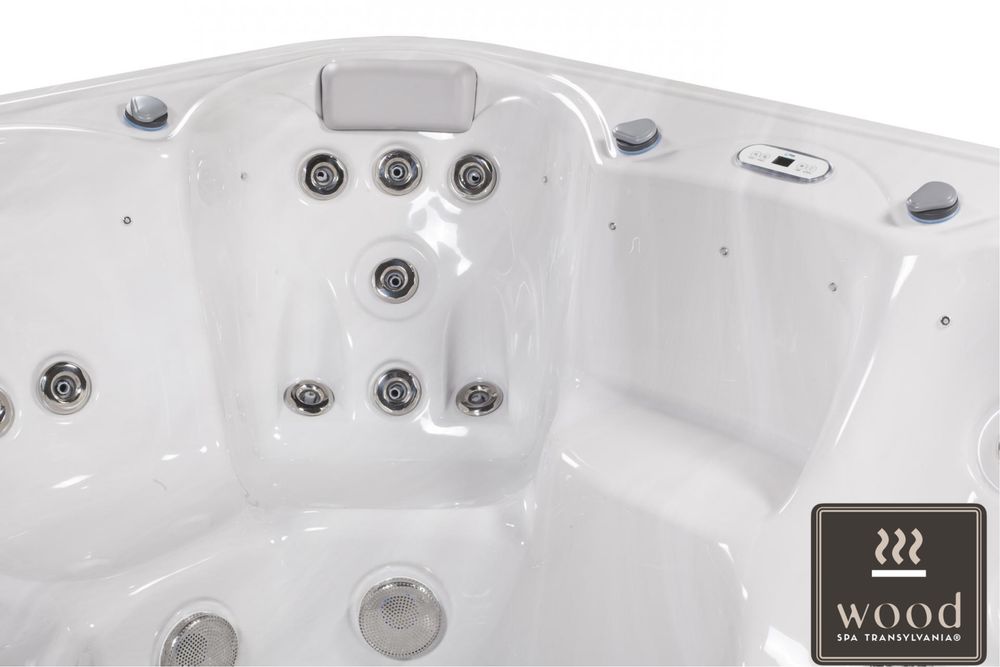 -20%  VENUS – jacuzzi pentru familie.