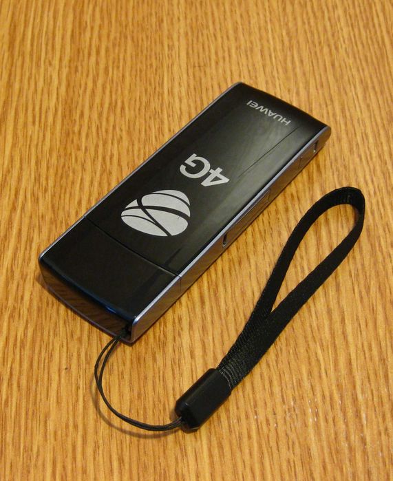 Hotspot portabil router WiFi 4G modem SIM Alcatel Huawei