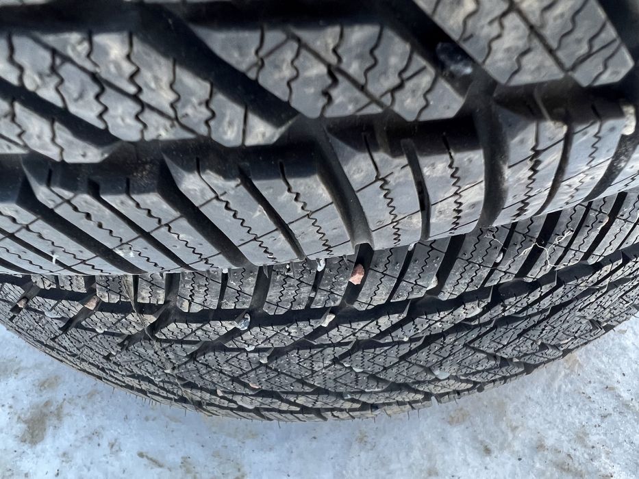 Резина зимняя размер 17