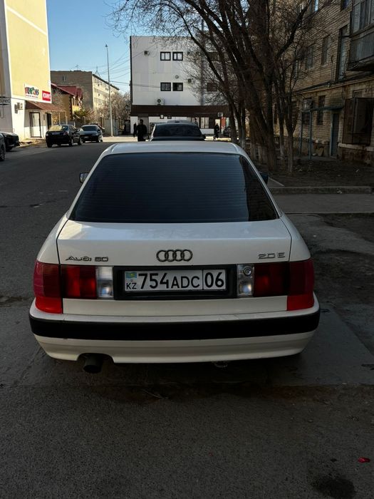 Продам Audi 80 b4