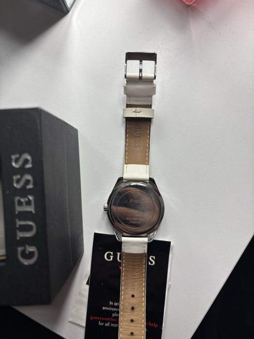 Дамски часовник Guess