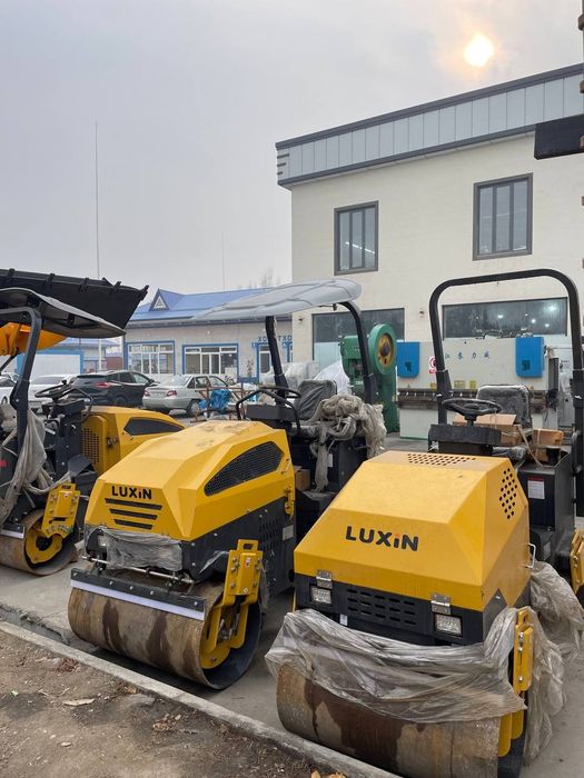 Дорожный каток 2тонна