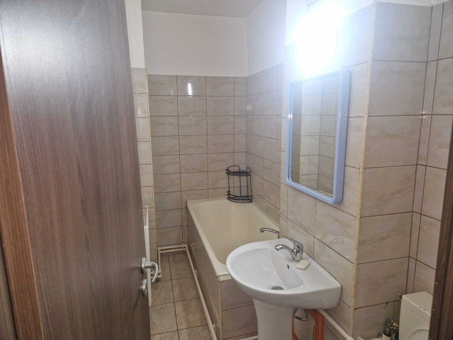 Inchiriez garsonieră MIOVENI