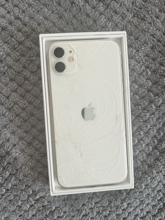 Iphone 11 simplu