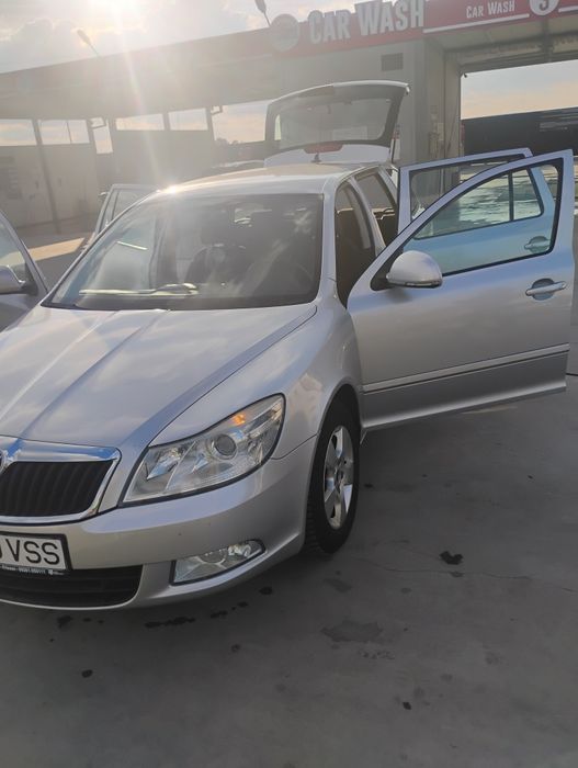 SKODA Octavia 2010 — imagine 2