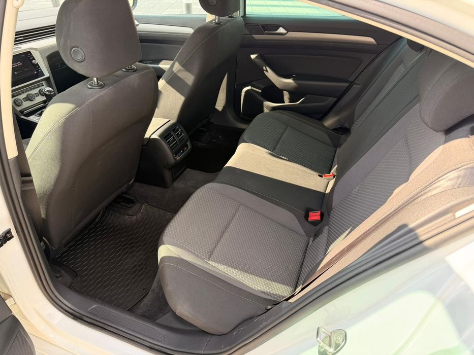 VOLKSWAGEN Passat 2019 — imagine 5