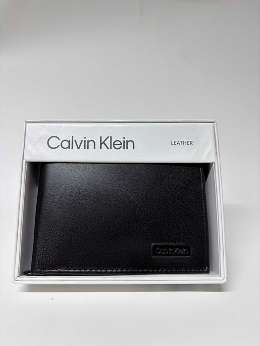 Portofel Calvin Klein din piele naturală, negru, cu cutie