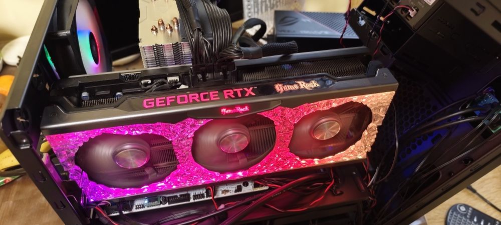 Продавам: Palit RTX 3070 Ti 8gb Gamerock OC