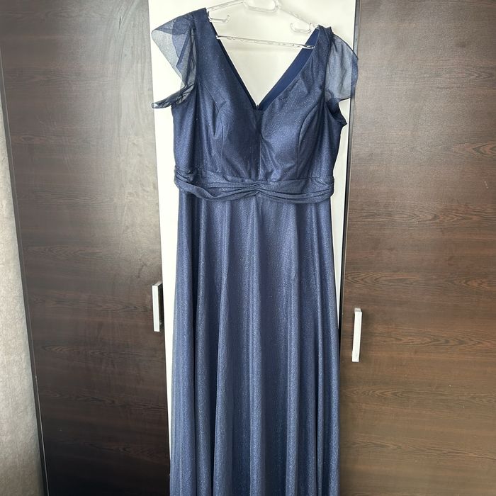 Официална Бална Рокля (L-XL)