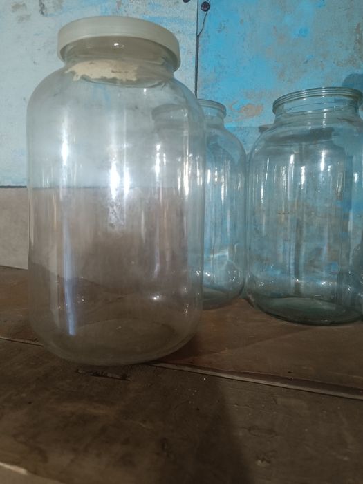 бутыль стеклянный