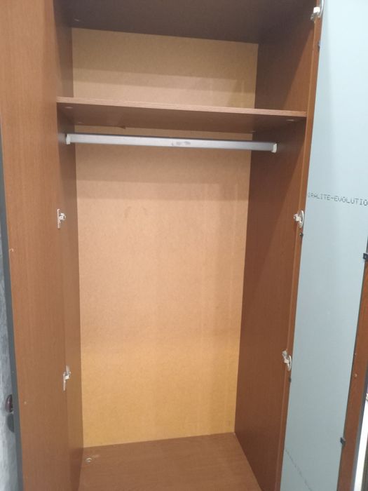 Шкаф/Шифонер сатылады.