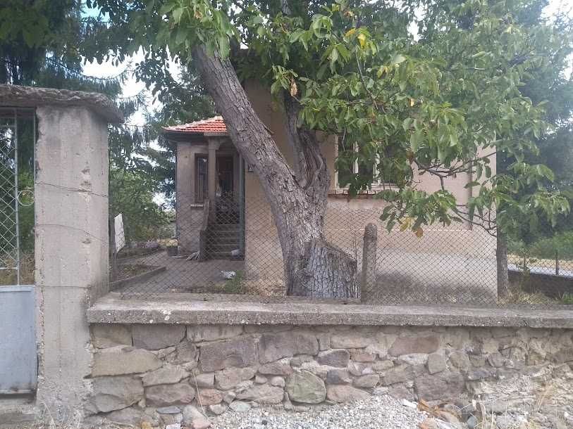 Продава къща в с. Тополово общ. Асеновград