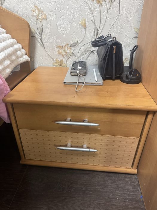 Продам спальный гарнитур