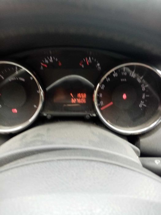 Vand Peugeot 5008