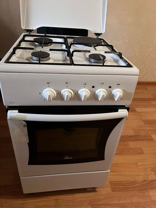 Продам газовую плиту