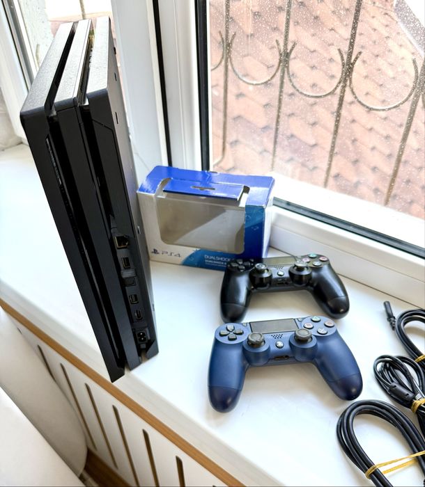 PlayStation 4 Pro 4K 2TB 3-ревизия