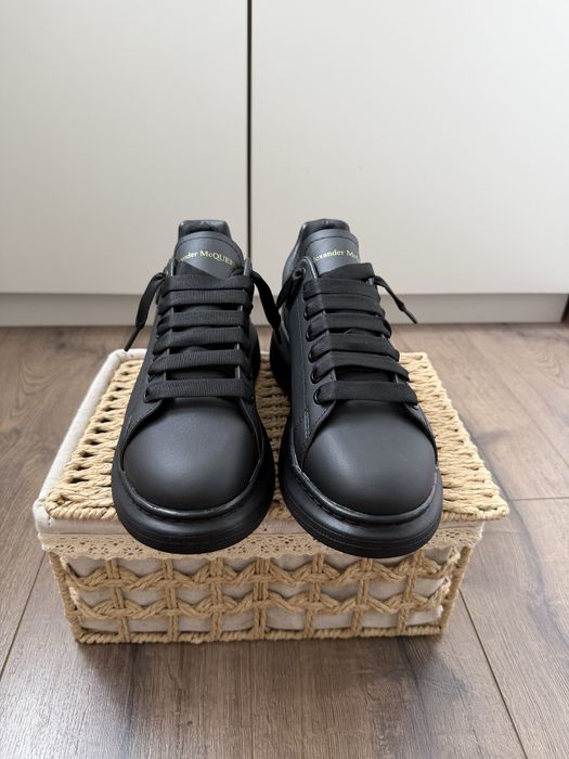 Adidasi Alexander MCQUEEN Nou COLECTIE NOUA 2026 Adidasi Baieti | Fete | Model UNISEX | Alexander Mcqueen NEGRU | Model Negru | Calitate Premium