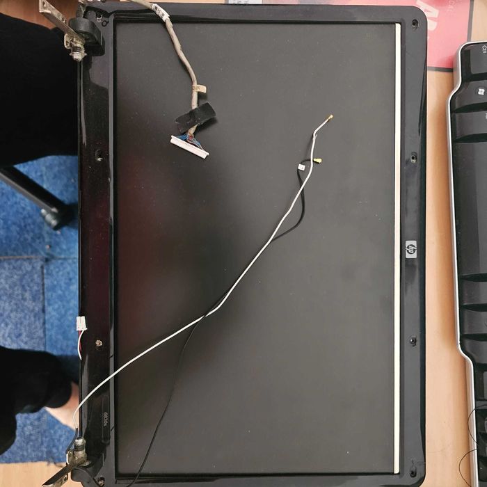 dezmembrez laptop HP compaq 6830s