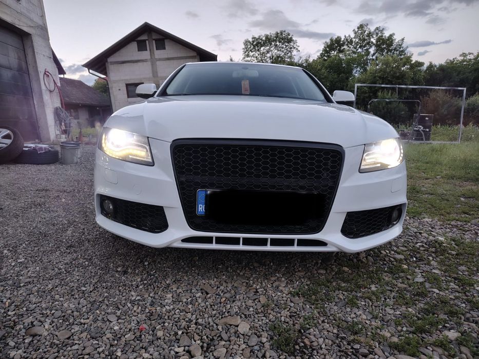 VÂND AUDI A4 B8 – 2011 – 2.0 TDI 136 CP