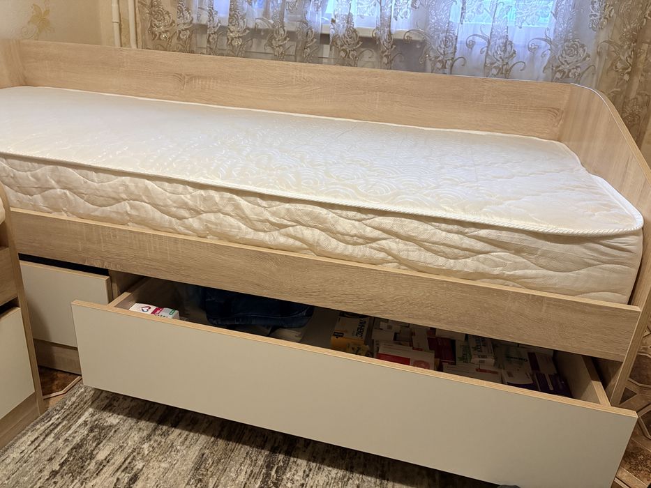 Кровать новая, не пользовались