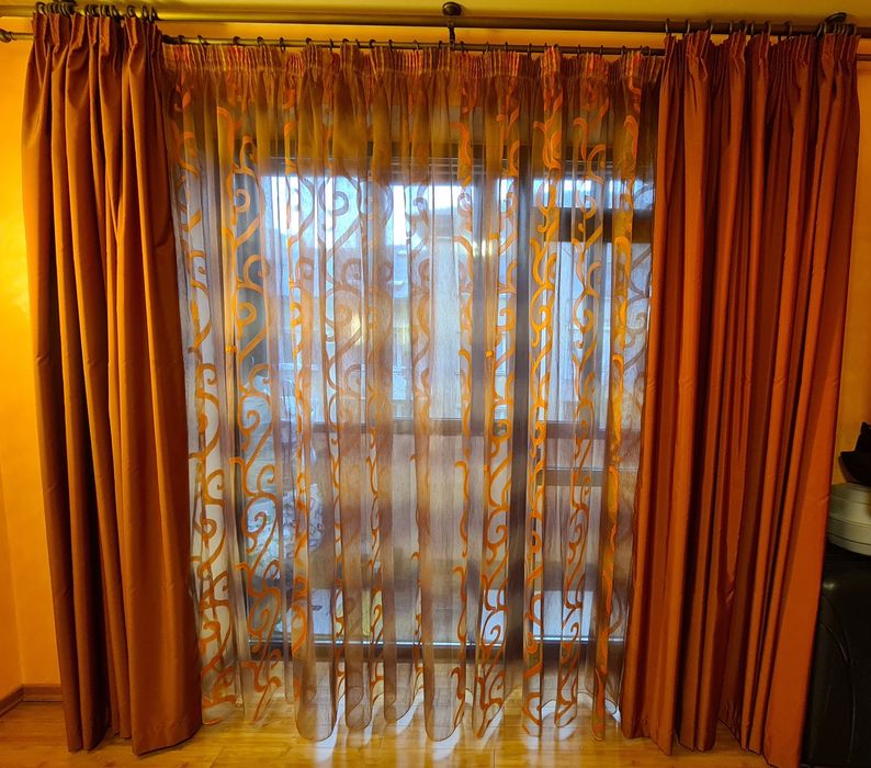 Луксозни оранжеви пердета