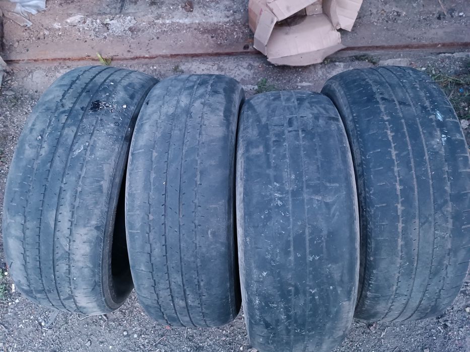 Продам резины только комплект
